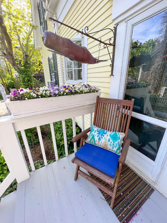 Inn At Cook Street Provincetown Extérieur photo